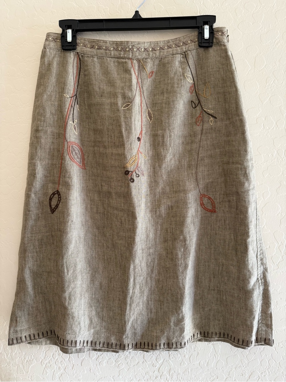 J. Jill, 8P, 100% linen boho midi skirt featuring floral embroidery